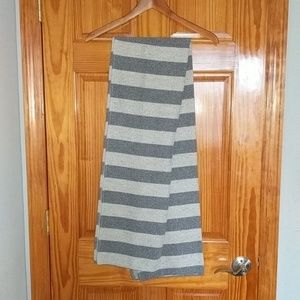 Grey striped scarf